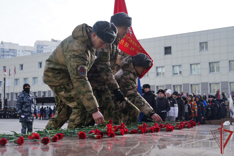 "Кузница патриотов": столичный главк Росгвардии провел военно-патриотическое мероприятие