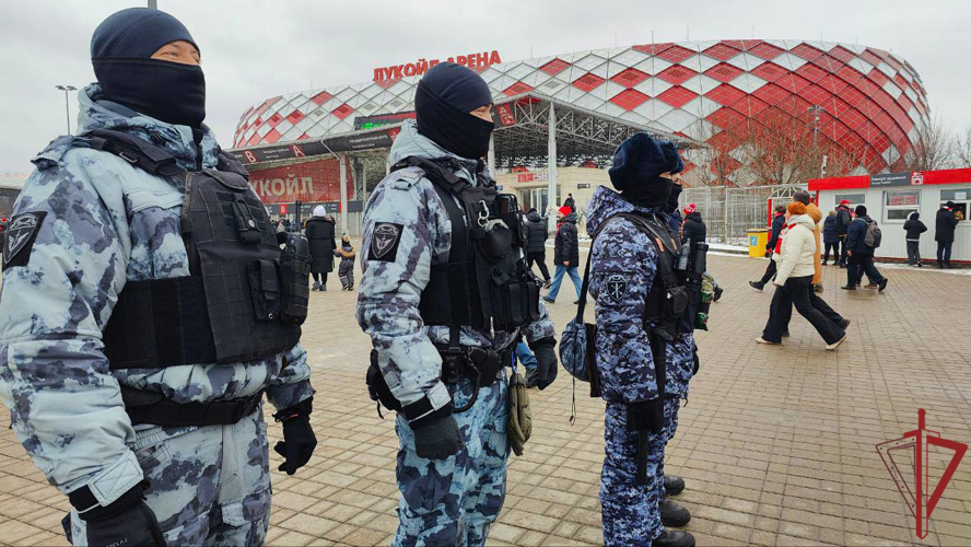 Росгвардейцы приняли участие в обеспечении безопасности во время проведения спортивных мероприятий в Москве
