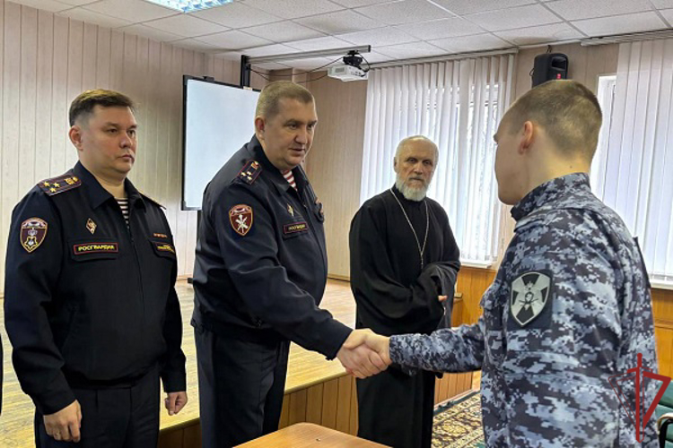 Торжественный выпуск слушателей Центра профессиональной подготовки сотрудников вневедомственной охраны состоялся в Москве
