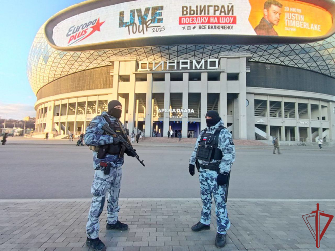 Росгвардейцы обеспечили безопасность хоккейных матчей КХЛ в Москве