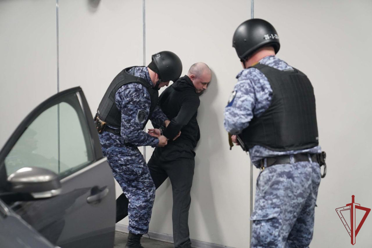 В столичном главке Росгвардии прошли занятия с участниками выездных сборов (видео)