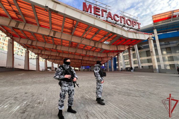 Правопорядок на хоккейном матче в столице обеспечили росгвардейцы 