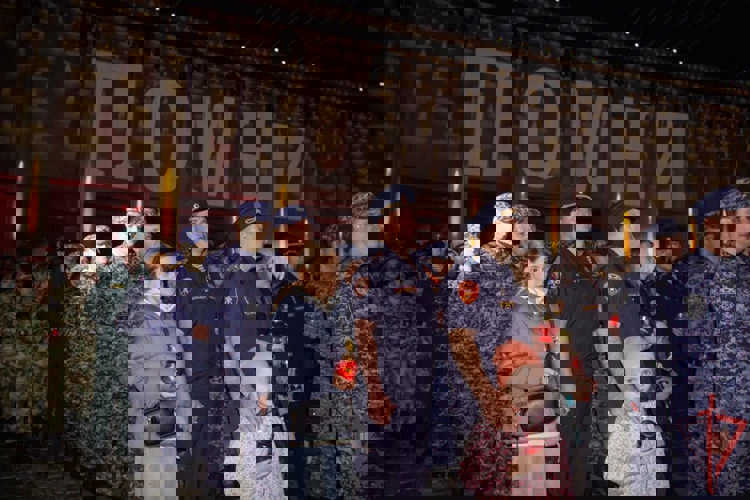 Столичные росгвардейцы приняли участие в ежегодной акции «Свеча памяти» на Поклонной горе