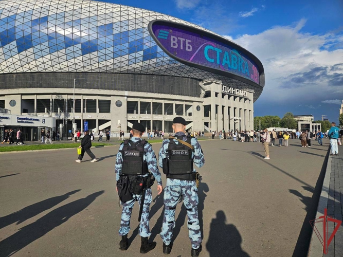 Росгвардия обеспечила правопорядок на футбольном матче в Москве
