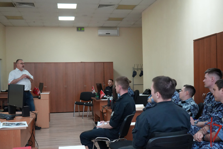Мастер-класс от эксперта ТАСС прошел в  столичном главке Росгвардии