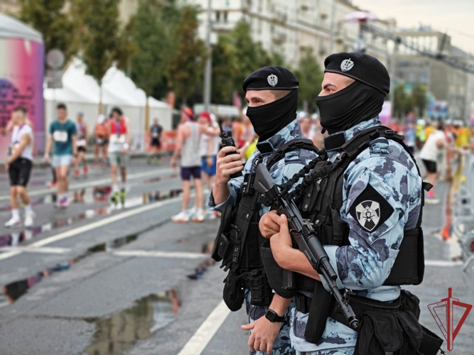 Росгвардия обеспечила безопасность на массовых мероприятиях в Москве