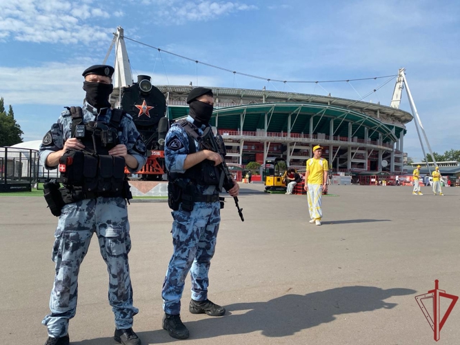 Росгвардия обеспечила безопасность футбольных матчей в Москве