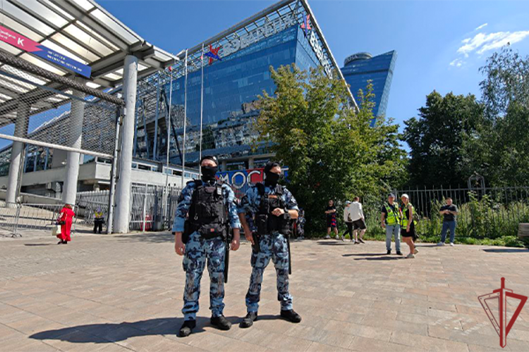 Росгвардия обеспечила безопасность празднования Дня ВМФ и футбольного матча в Москве