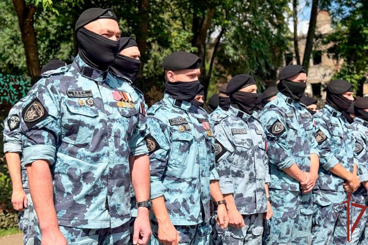 В ОМОН «Меч» на транспорте прошло торжество, посвящённое 34-ой годовщине образования спецподразделения
