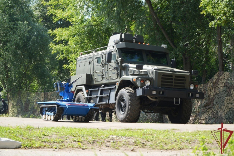 В ОМОН «Меч» на транспорте прошло торжество, посвящённое 34-ой годовщине образования спецподразделения