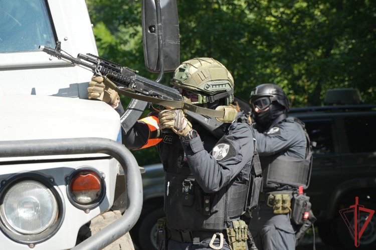 В ОМОН «Меч» на транспорте прошло торжество, посвящённое 34-ой годовщине образования спецподразделения
