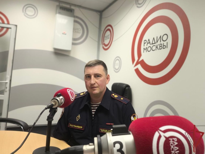 Офицер Центра профподготовки Росгвардии стал гостем программы «Горсовет» на «Радио Москвы»
