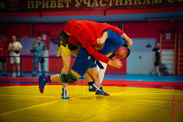 Чемпионат по самбо столичного главка Росгвардии завершился в Москве