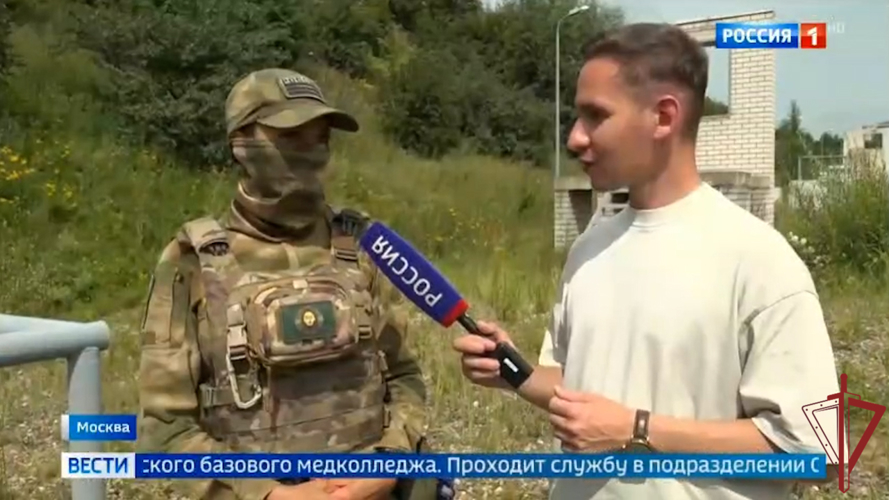Что делать при ранениях? Бойцы ОМОН знают ответ и регулярно закрепляют соответствующие навыки в учебной практике
