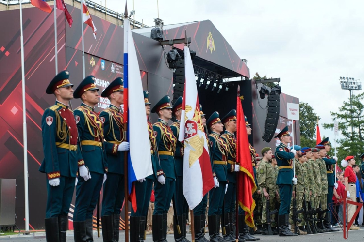 Столичные росгвардейцы приняли участие в Военно-спортивном фестивале в Лужниках