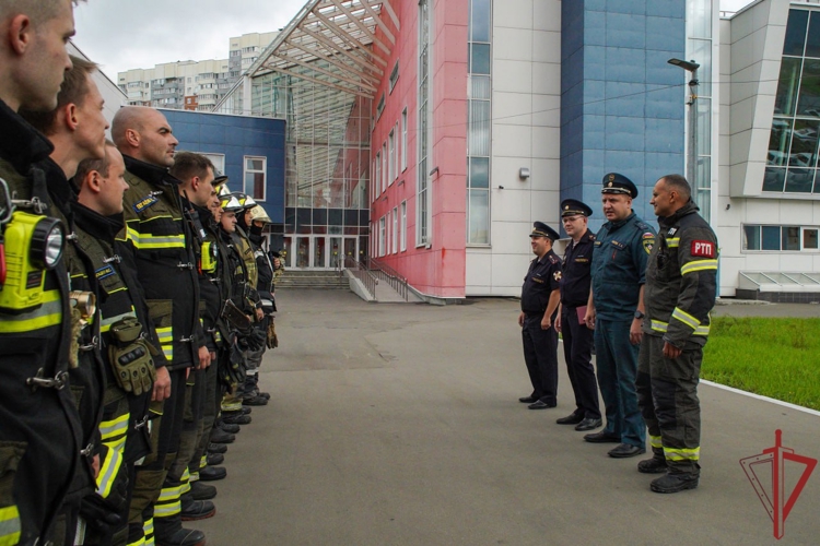В столичном главке Росгвардии прошли пожарно-тактические учения (видео)