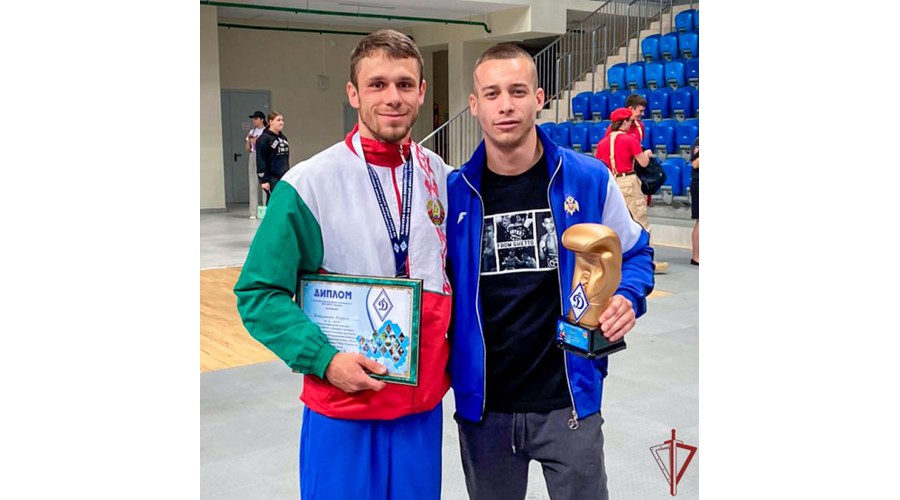 Боксёр из столичного главка Росгвардии тренирует будущих чемпионов