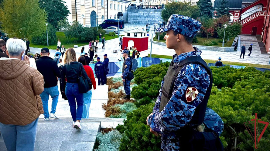 Росгвардия обеспечила безопасность москвичей и гостей столицы в День города