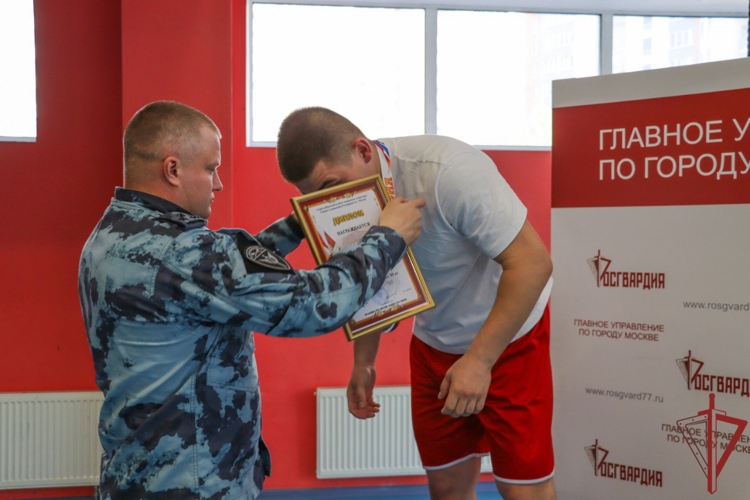 В московском ОМОН «Авангард» прошел чемпионат по комплексному единоборству (видео)