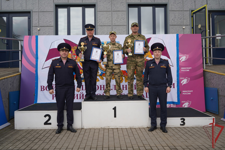 Столичные росгвардейцы стали победителями на соревнованиях Центрального округа Росгвардии по военно-спортивному многоборью