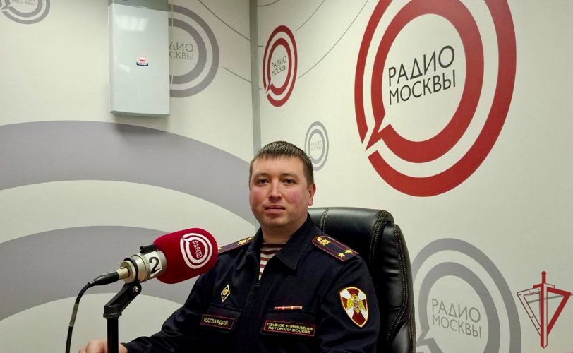 В День образования Главного управления Росгвардии по г. Москве в гостях у программы «Горсовет» на «Радио Москвы» побывал начальник отдела кадров столичного главка подполковник полиции Олег Шибилкин.