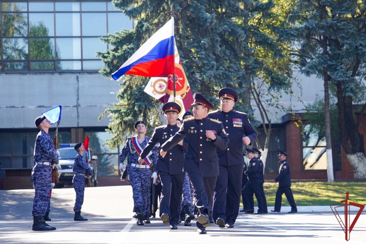 Начальник столичного главка Росгвардии поздравил 55-ю дивизию  с днем образования (видео)