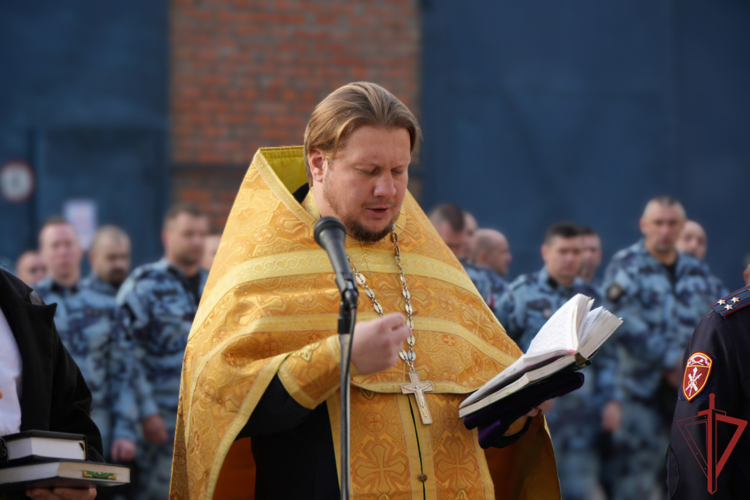 В столичном главке Росгвардии отметили день образования подразделений ОМОН (видео)