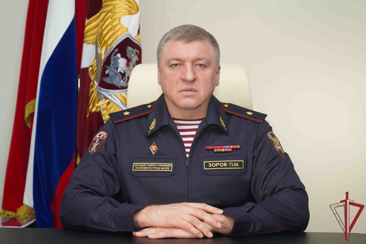 Начальник Главного управления Росгвардии по г. Москве генерал-майор полиции Пётр Зоров обратился к сотрудникам и ветеранам ОМОН "Авангард" 
