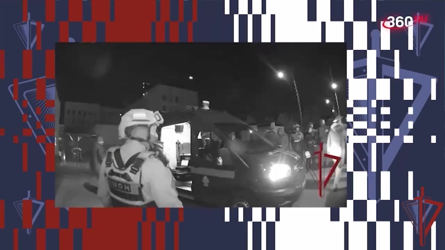 Сотрудники ОМОН «Авангард» Главного управления Росгвардии по городу Москве оказали силовую поддержку коллегам из Военного следственного управления СК России при проведении операции по контролю за соблюдением миграционного законодательства в одном из столичных хостелов.