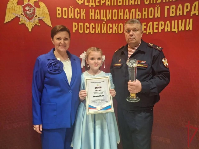 Дочь сотрудника столичного главка Росгвардии стала победительницей вокального конкурса (видео)