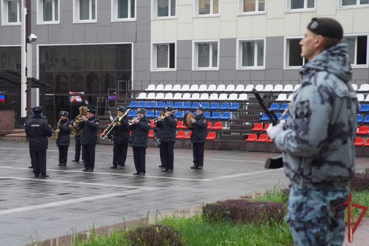 В столичном главке Росгвардии почтили память погибших при исполнении служебного долга (Видео)