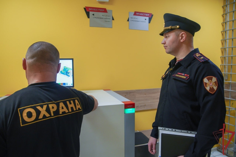 Столичная Росгвардия контролирует соблюдение мер безопасности в стрелковых тирах