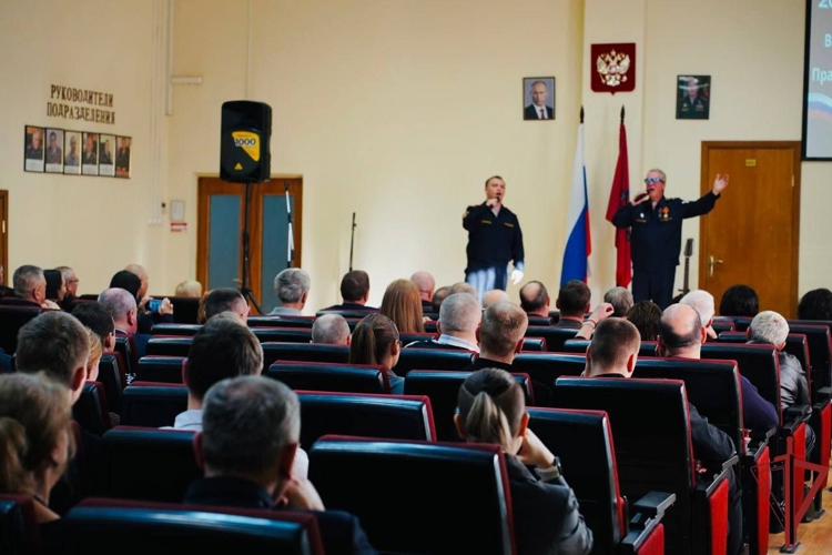 Сотрудники вневедомственной охраны столичного главка Росгвардии отметили День ветеранов войск правопорядка