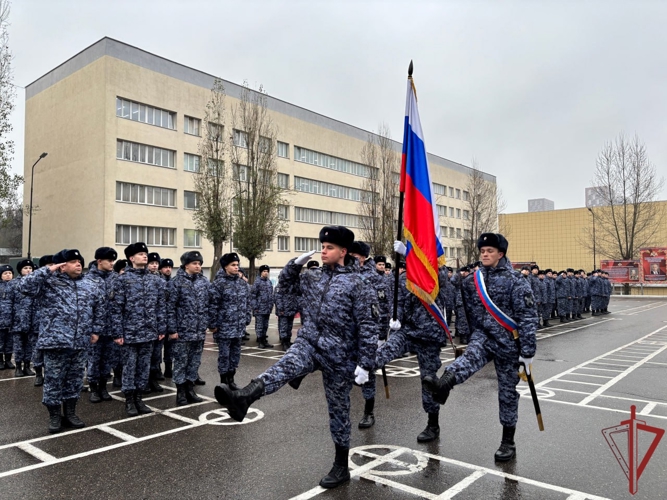 Столичные росгвардейцы закончили обучение в центре профессиональной подготовки 