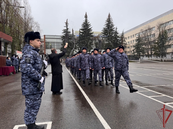 Столичные росгвардейцы закончили обучение в центре профессиональной подготовки 