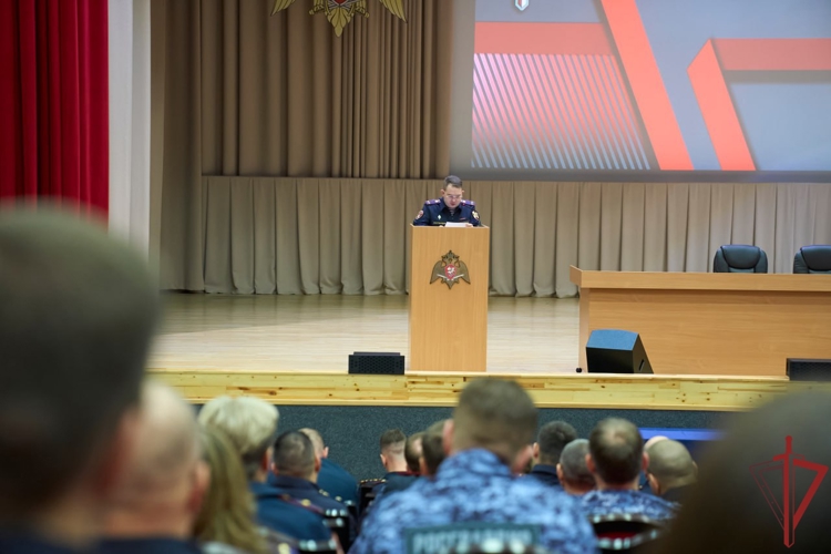 В столичном главке Росгвардии прошли занятия со специалистами по военно-политической работе