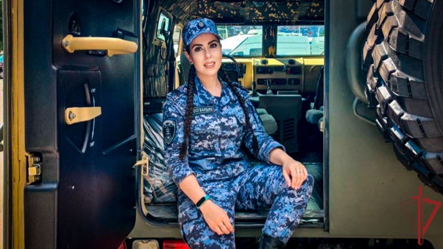 Сотрудница столичной Росгвардии рассказала о своих успехах в вокале (видео)