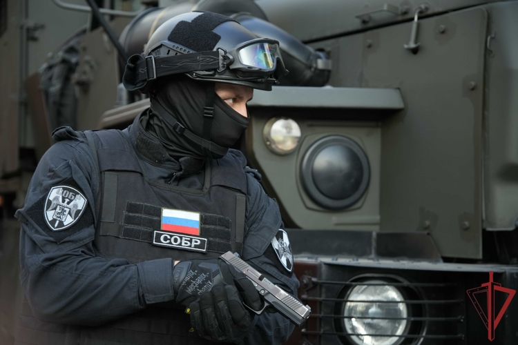 При силовой поддержке спецназа Росгвардии в Москве задержаны подозреваемые в совершении диверсий