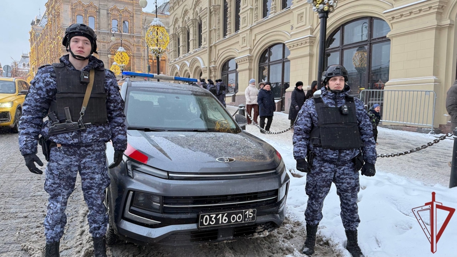 Cтоличные росгвардейцы приняли участие в обеспечении правопорядка и безопасности в новогоднюю ночь