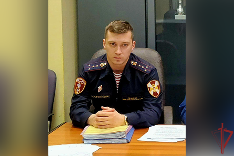 Ко Дню гитары героем ведомственной рубрики столичного главка Росгвардии «Знай наших» стал сотрудник вневедомственной охраны (видео)