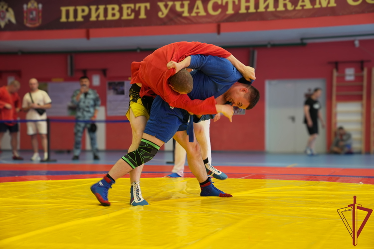Специалисты по боевой подготовке столичного главка Росгвардии отмечают свой профессиональный праздник