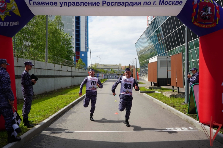 Специалисты по боевой подготовке столичного главка Росгвардии отмечают свой профессиональный праздник