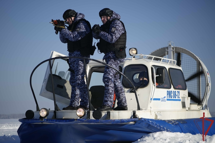 Московские росгвардейцы пресекли попытку диверсии на водоохранном объекте в ходе учений (видео)