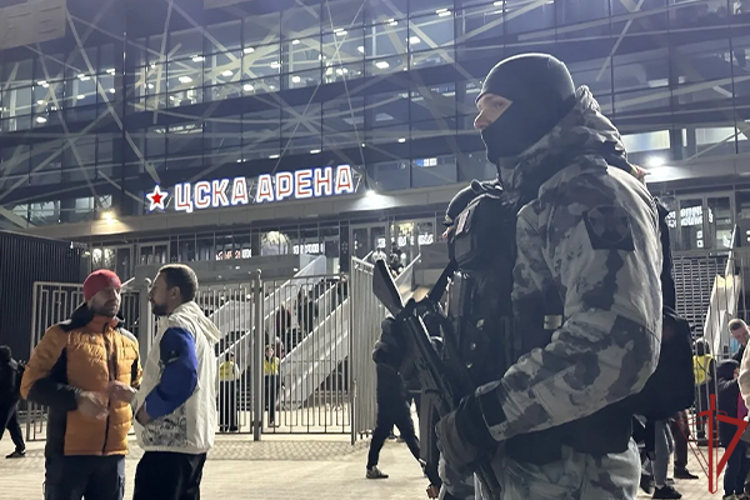 В Москве росгвардейцы обеспечили безопасность матча КХЛ (видео)