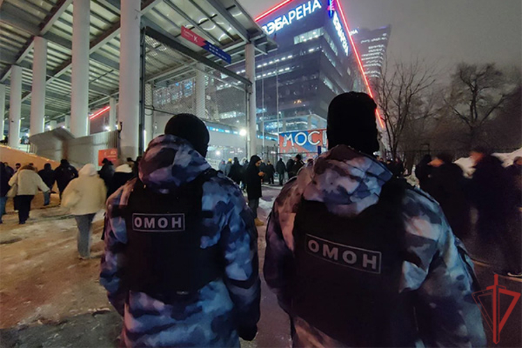 Московские росгвардейцы обеспечили безопасность проведения спортивных матчей (видео)