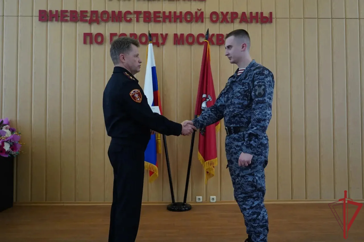 В столичных подразделениях Росгвардии прошли мероприятия, посвящённые Дню образования Федеральной службы войск национальной гвардии 