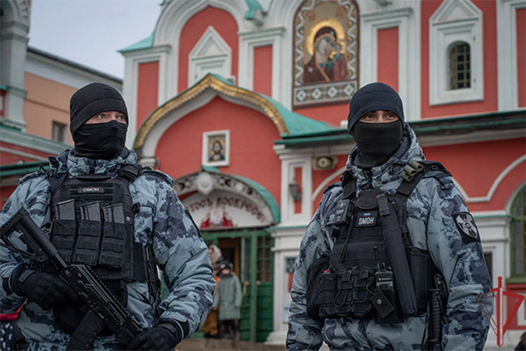 Безопасность на мероприятиях, посвящённых Пасхе Христовой в Москве обеспечили сотрудники и военнослужащие Росгвардии (видео)