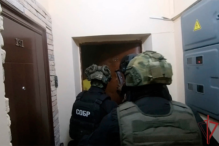 При содействии столичного спецназа Росгвардии задержаны подозреваемые в подготовке к совершению теракта (видео)