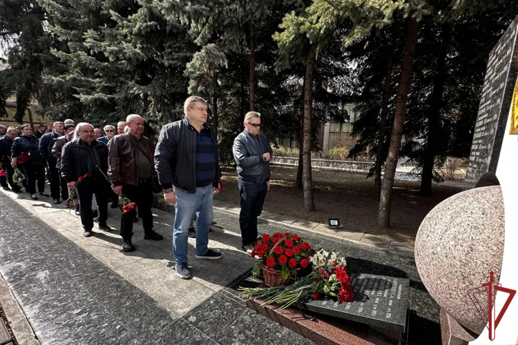 СОБР «Столица» отметил 33-летие, вспомнив истоки и почтив память павших