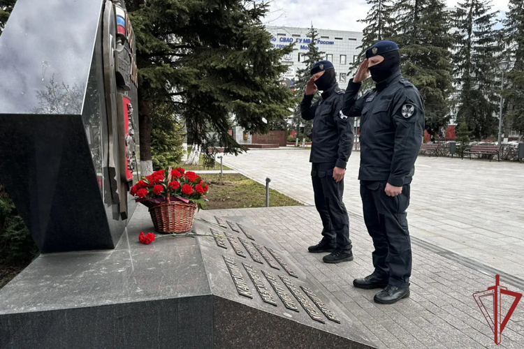 СОБР «Столица» отметил 33-летие, вспомнив истоки и почтив память павших